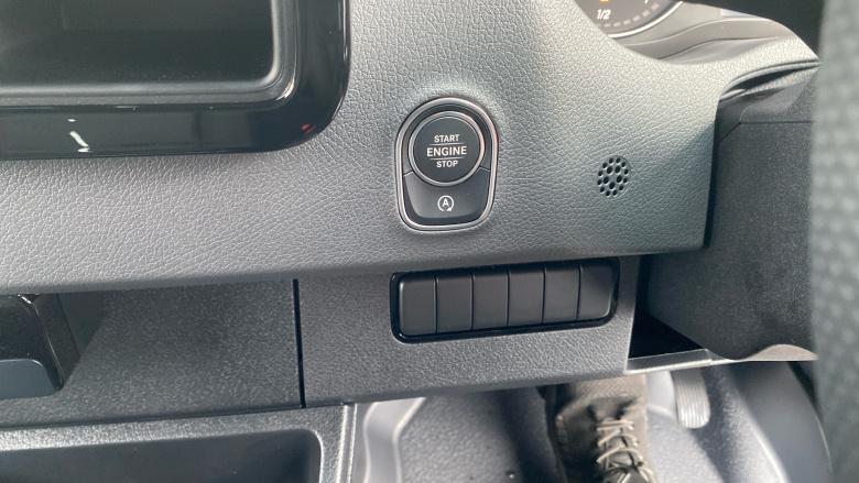 Mercedes-Benz Sprinter 315Cdi L2 Diesel Rwd 3.5t H2 Pro Van 9G-Tronic